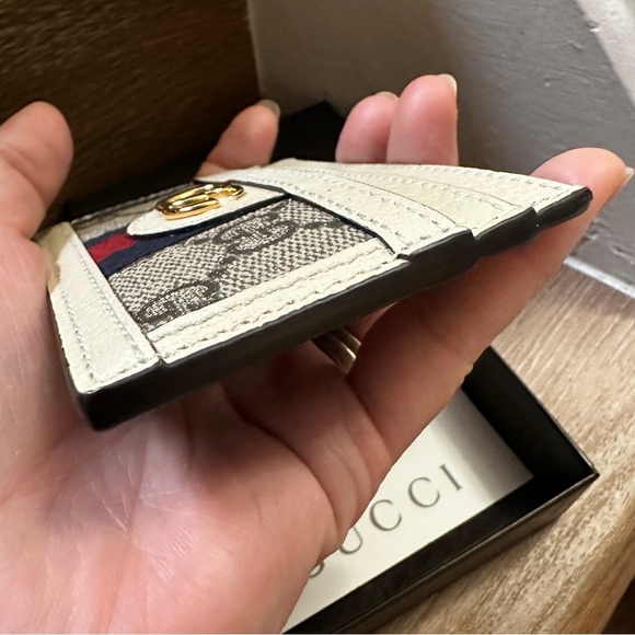GUCCI
GG Supreme Monogram Textured Calfskin Web Ophidia Card Holder - Picture 7 of 11